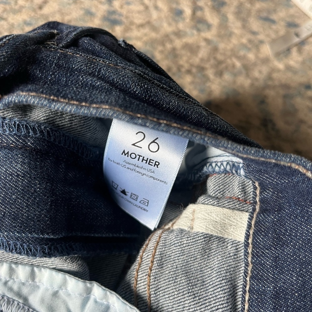 MOTHER Insider Crop Step Fray Speed Racer Jeans Size 26 - Picture 6 of 9